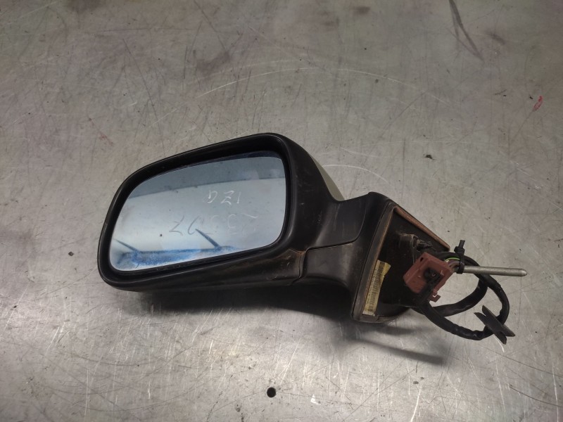 Recambio de retrovisor izquierdo para peugeot 407 st confort referencia OEM IAM ELECTRICO7CABLES  