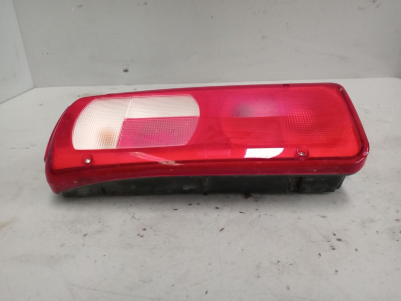 Recambio de piloto trasero izquierdo para daf serie xf106.xxx referencia OEM IAM   