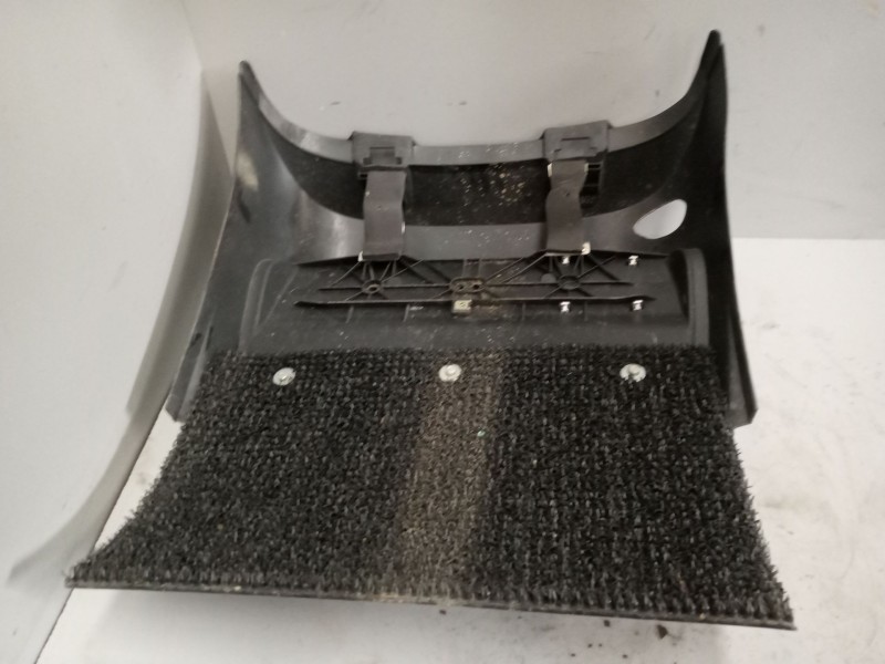 Recambio de guardabarros trasero derecho para daf serie xf106.xxx referencia OEM IAM   