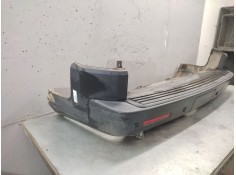 Recambio de paragolpes trasero para land rover discovery v6 td se referencia OEM IAM    2