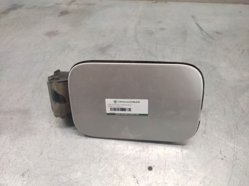 Recambio de tapa exterior combustible para renault scenic ii 1.5 dci diesel referencia OEM IAM   