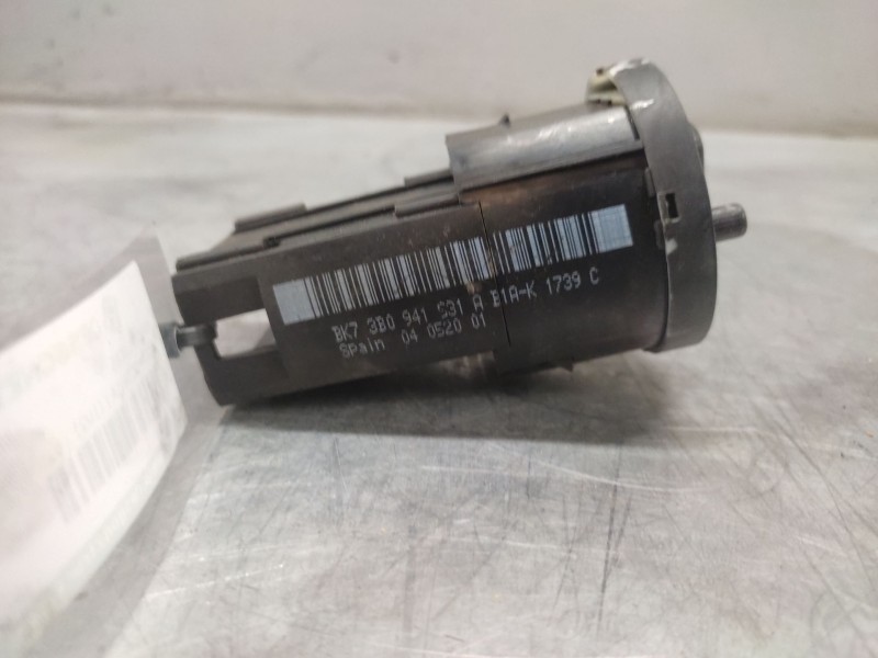 Recambio de mando luces para skoda octavia i (1u2) 1.9 tdi referencia OEM IAM 3B0941531A  