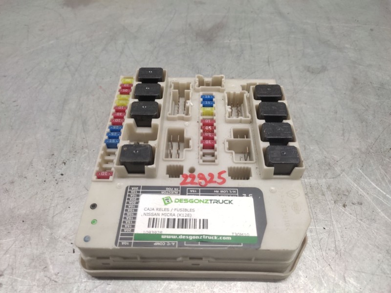 Recambio de caja reles / fusibles para nissan micra (k12e) acenta referencia OEM IAM T30M10  