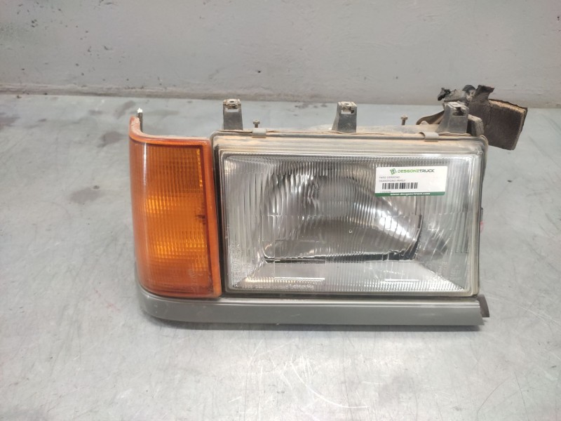 Recambio de faro derecho para ssangyong family 2.5 d referencia OEM IAM   