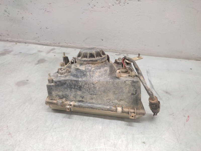 Recambio de faro izquierdo para ssangyong family 2.5 d referencia OEM IAM   