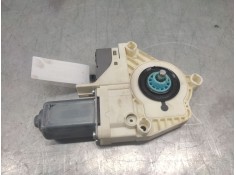 Recambio de motor elevalunas delantero izquierdo para land rover discovery v6 td se referencia OEM IAM    2