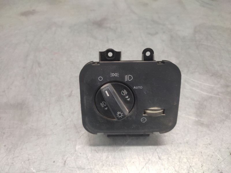 Recambio de mando luces para land rover discovery v6 td se referencia OEM IAM YUD501480PVJ  