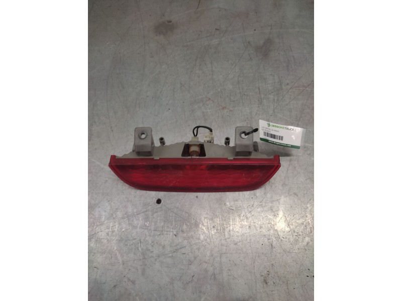 Recambio de luz central de freno para kia picanto 1.1 crdi active referencia OEM IAM   