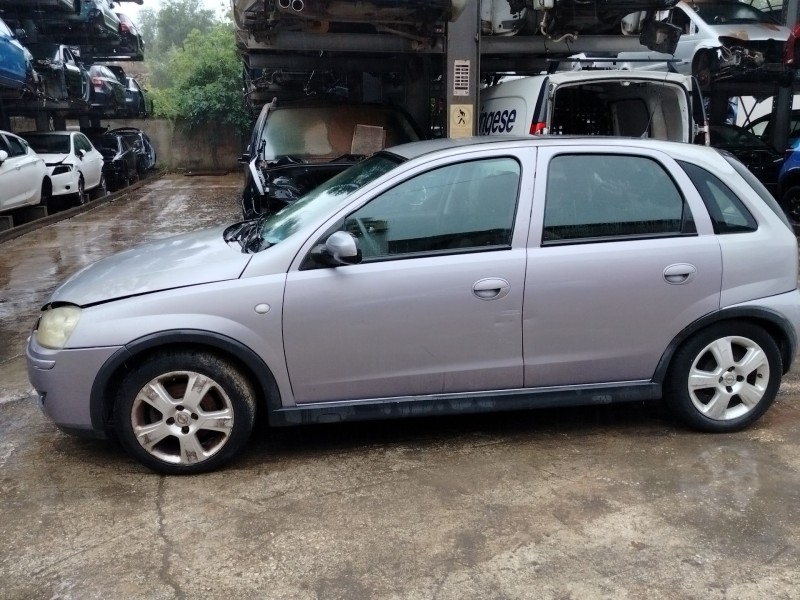 opel corsa c del año 2005