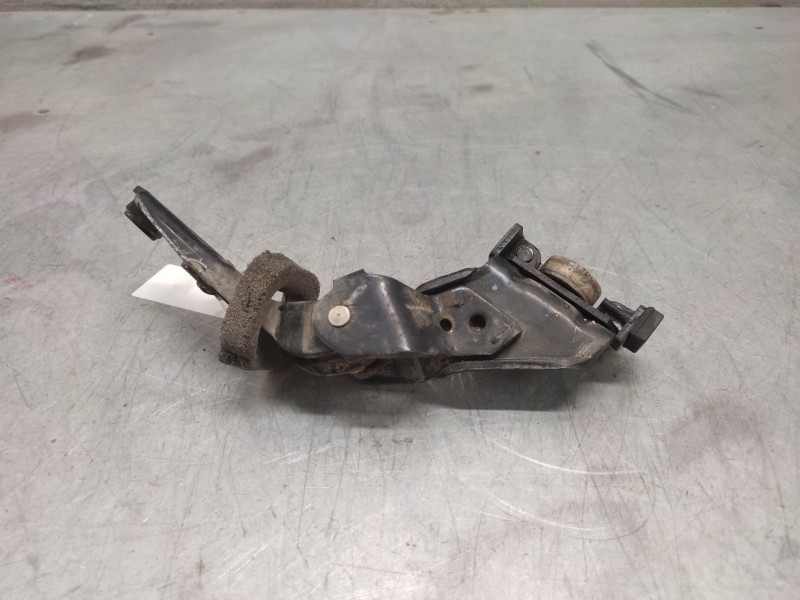 Recambio de bisagra puerta corredera para volkswagen caddy ka/kb (2k) furg. referencia OEM IAM 2K0843336A  CENTRAL