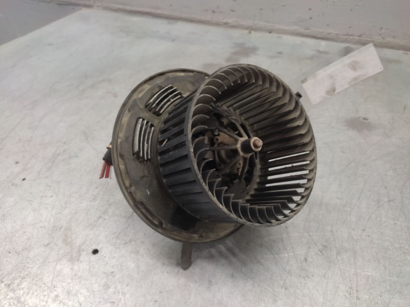 Recambio de ventilador calefaccion para bmw serie 3 berlina (e90) 320d referencia OEM IAM 985465S16  