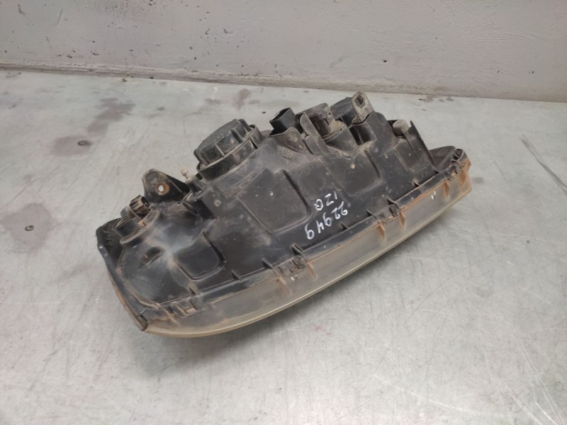 Recambio de faro izquierdo para hyundai elantra (xd) 2.0 crdi comfort (5-ptas.) referencia OEM IAM   