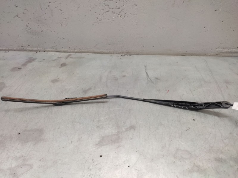 Recambio de brazo limpia delantero derecho para volkswagen caddy ka/kb (2k) furg. referencia OEM IAM   