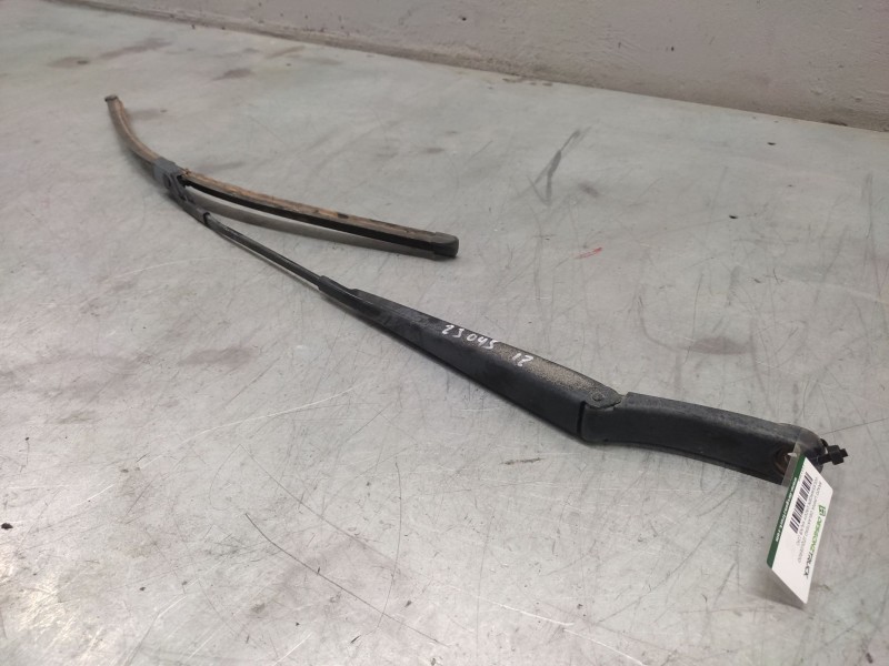 Recambio de brazo limpia delantero izquierdo para volkswagen caddy ka/kb (2k) furg. referencia OEM IAM   