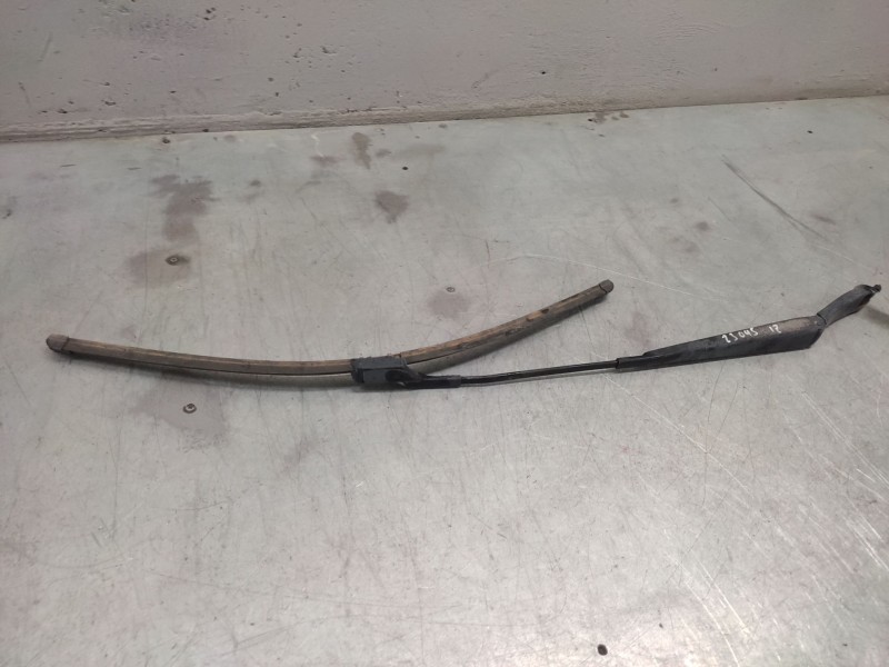 Recambio de brazo limpia delantero izquierdo para volkswagen caddy ka/kb (2k) furg. referencia OEM IAM   