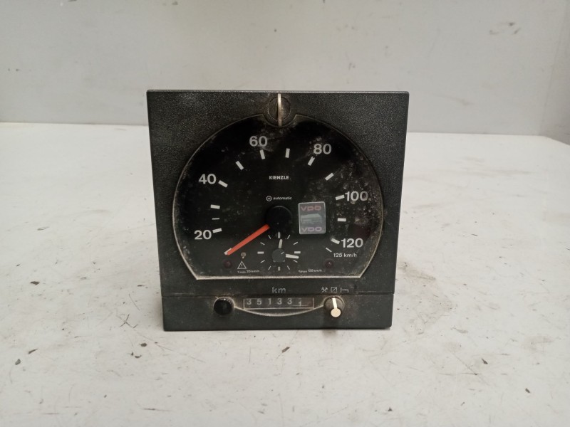 Recambio de tacografo para iveco eurotrakker (mp) 12.9 diesel referencia OEM IAM 131824  5100495