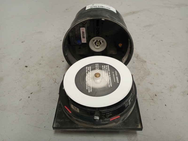 Recambio de tacografo para iveco eurotrakker (mp) 12.9 diesel referencia OEM IAM 131824  5100495