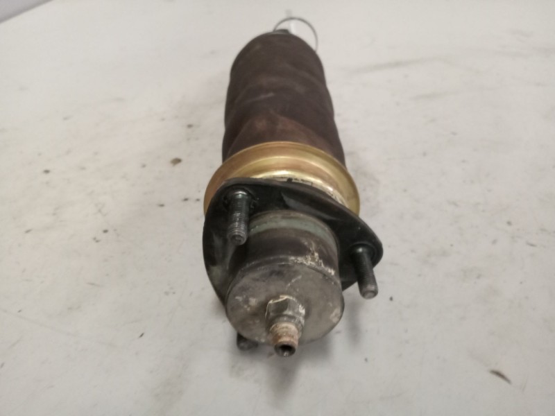 Recambio de amortiguador trasero derecho cabina para scania 4 - series 124 l/420 referencia OEM IAM   