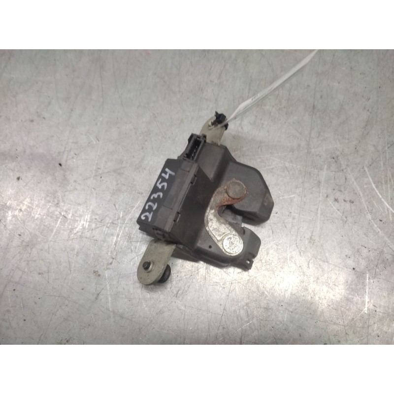 Recambio de cerradura maletero / porton para opel corsa d cosmo referencia OEM IAM  4 PINS 