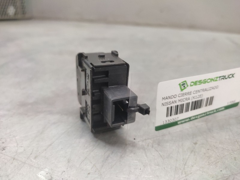 Recambio de mando cierre centralizado para nissan micra (k12e) acenta referencia OEM IAM 5PINS  