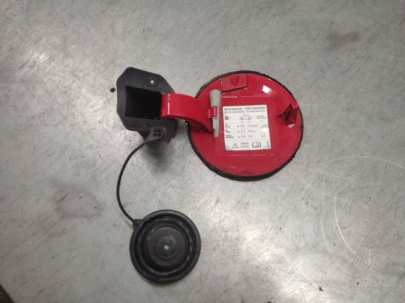 Recambio de tapa exterior combustible para opel corsa d cosmo referencia OEM IAM   