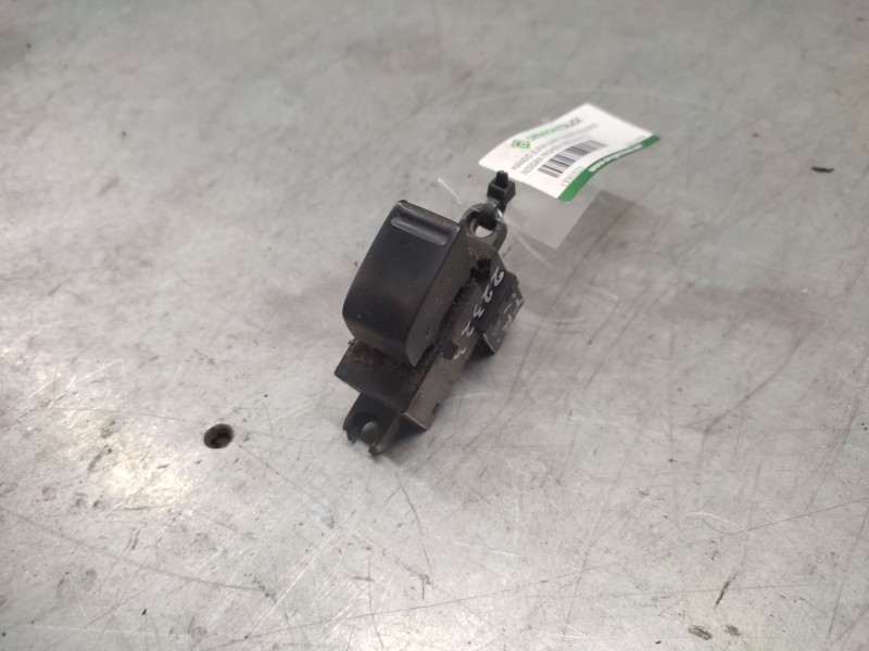 Recambio de mando elevalunas trasero izquierdo para nissan primera berlina (p12) acenta referencia OEM IAM 25411AV600  7 PINS