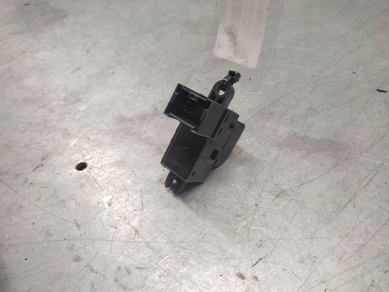 Recambio de mando elevalunas trasero izquierdo para nissan primera berlina (p12) acenta referencia OEM IAM 25411AV600  7 PINS