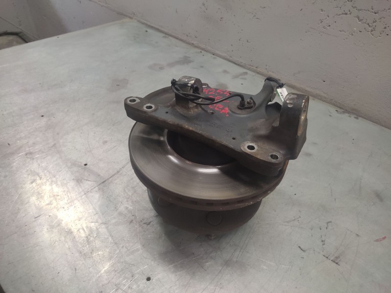 Recambio de mangueta delantera derecha para iveco daily iv caja/chasis 70c17, 70c17 /p referencia OEM IAM   