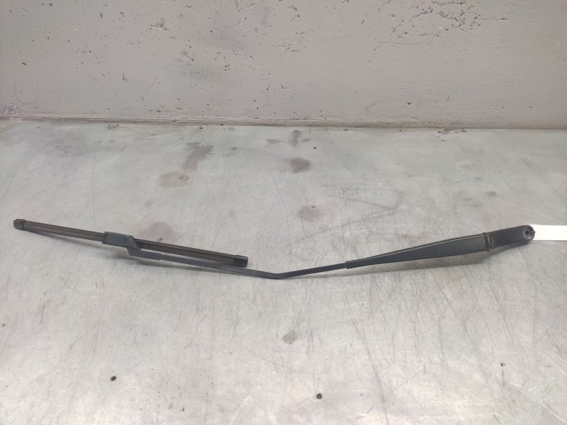 Recambio de brazo limpia delantero derecho para volkswagen touran (1t2) advance referencia OEM IAM   