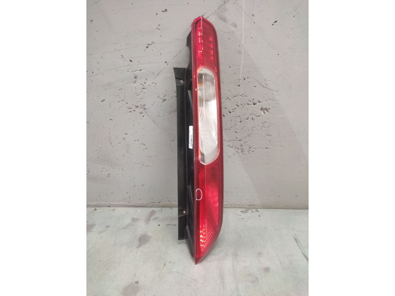 Recambio de piloto trasero derecho para ford focus berlina (cap) ambiente (d) referencia OEM IAM   