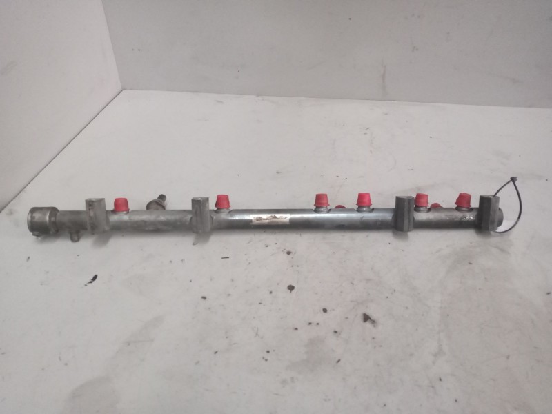 Recambio de rampa inyectora para daf serie xf106.xxx referencia OEM IAM 1897675  