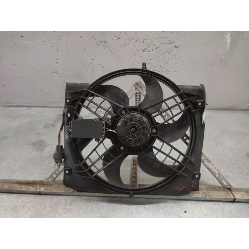 Recambio de electroventilador para bmw serie 3 berlina (e46) 2.0 16v diesel cat referencia OEM IAM 7786009  