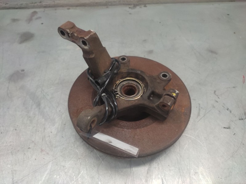 Recambio de mangueta delantera izquierda para nissan micra (k12e) acenta referencia OEM IAM   