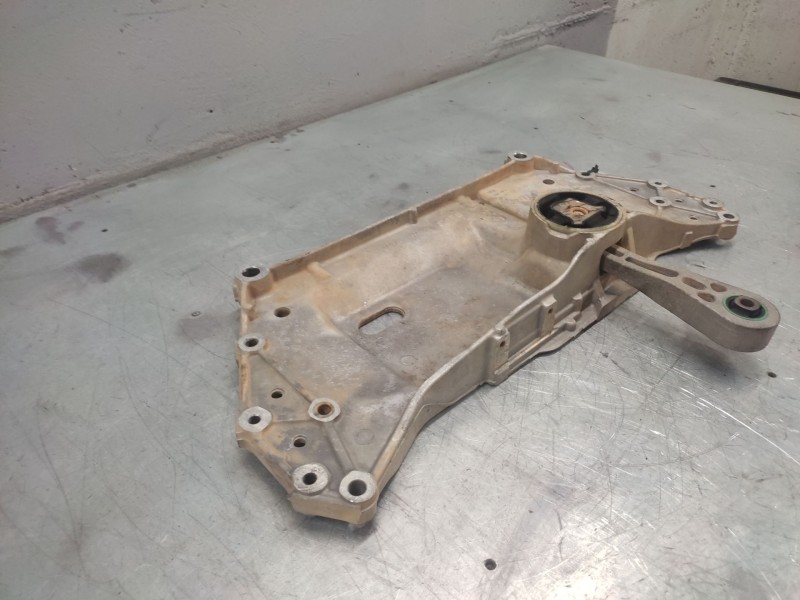 Recambio de puente delantero para volkswagen caddy ka/kb (2k) furg. referencia OEM IAM 1K0199369G  