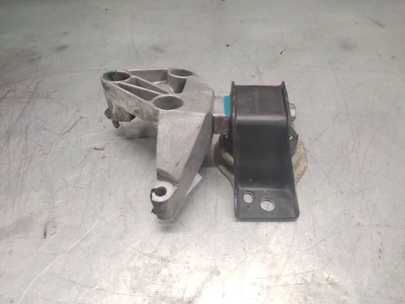 Recambio de soporte motor derecho para renault scenic ii 1.5 dci diesel referencia OEM IAM   