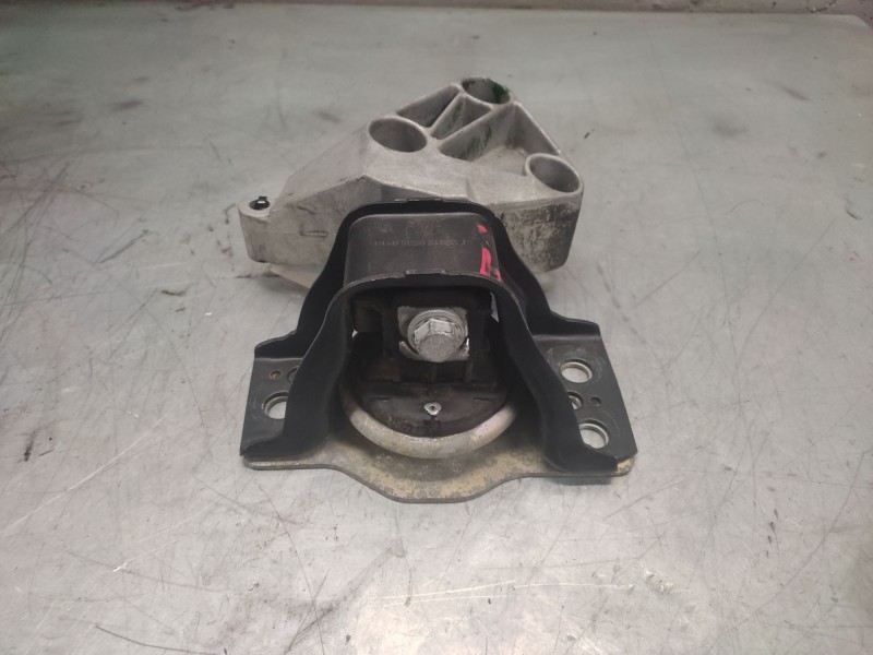 Recambio de soporte motor derecho para renault scenic ii 1.5 dci diesel referencia OEM IAM   