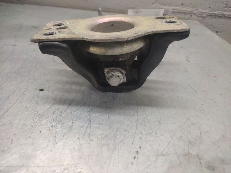 Recambio de soporte motor derecho para renault scenic ii 1.5 dci diesel referencia OEM IAM   