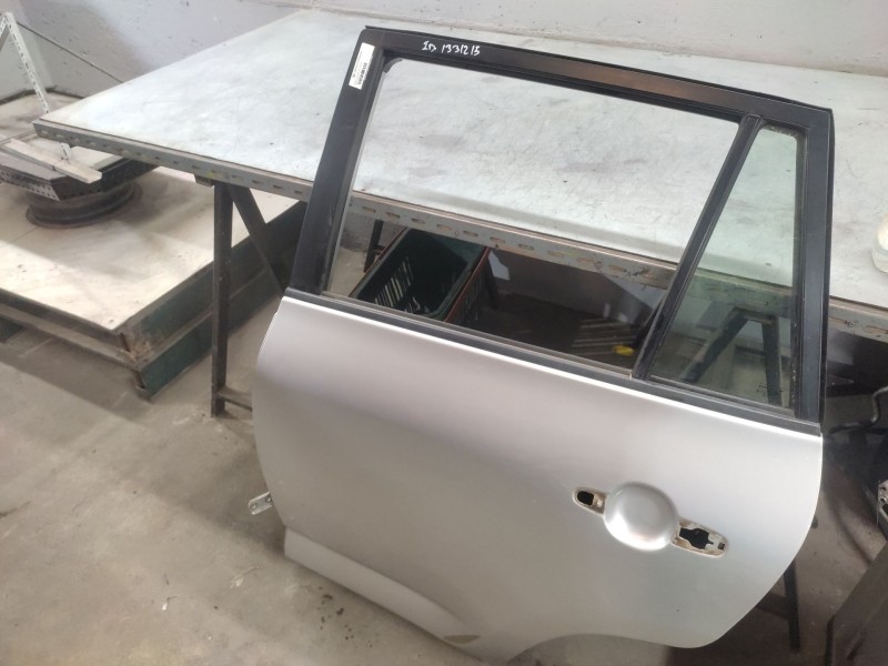 Recambio de puerta trasera izquierda para toyota rav 4 (a3) luna referencia OEM IAM   