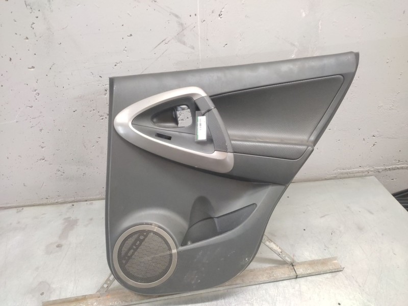 Recambio de guarnecido puerta trasera derecha para toyota rav 4 (a3) luna referencia OEM IAM   