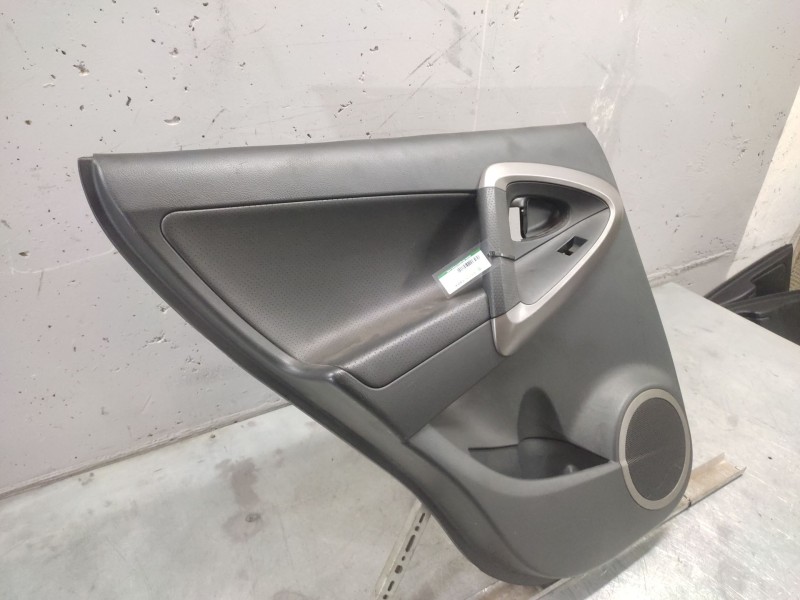 Recambio de guarnecido puerta trasera izquierda para toyota rav 4 (a3) luna referencia OEM IAM   