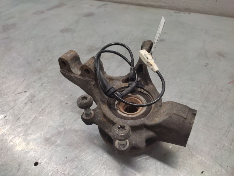 Recambio de mangueta delantera derecha para peugeot 307 (s1) xr clim plus referencia OEM IAM   