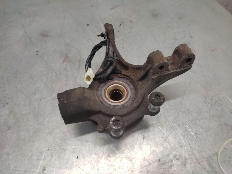 Recambio de mangueta delantera izquierda para peugeot 307 (s1) xr clim plus referencia OEM IAM   