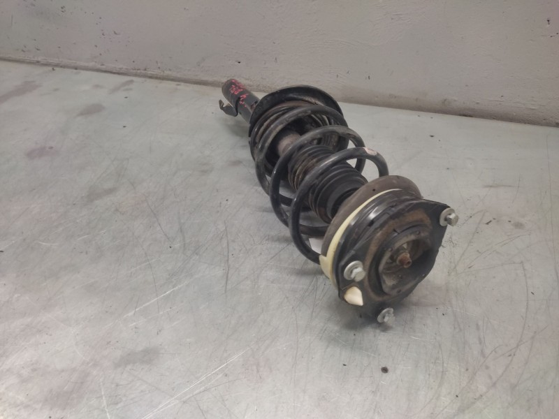 Recambio de amortiguador delantero derecho para renault scenic ii 1.5 dci diesel referencia OEM IAM 8200311204  