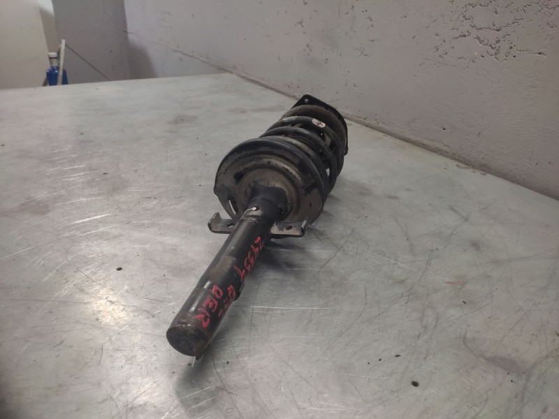 Recambio de amortiguador delantero derecho para renault scenic ii 1.5 dci diesel referencia OEM IAM 8200311204  