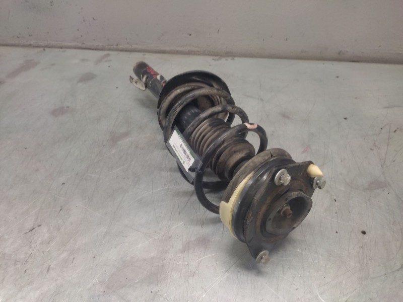 Recambio de amortiguador delantero izquierdo para renault scenic ii 1.5 dci diesel referencia OEM IAM 8200311204  