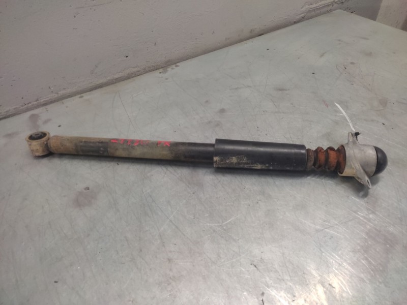 Recambio de amortiguador trasero derecho para skoda octavia i (1u2) 1.9 tdi referencia OEM IAM   