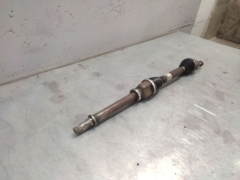 Recambio de transmision delantera derecha para renault scenic ii 1.5 dci diesel referencia OEM IAM 8200375538  