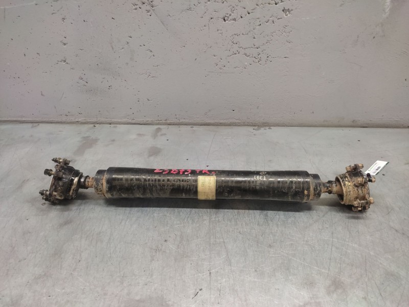 Recambio de transmision central trasera para mitsubishi pajero -- referencia OEM IAM  80 CM 