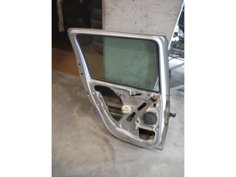 Recambio de puerta trasera izquierda para peugeot 206 sw (2e/k) 1.4 hdi referencia OEM IAM   