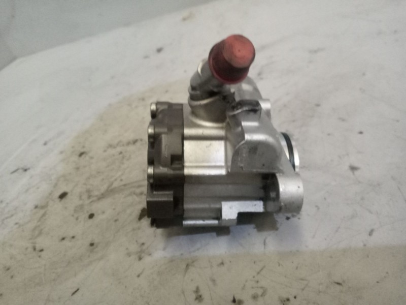 Recambio de bomba servodireccion para iveco daily pr einzelkabine 70 c... radstand 3450 referencia OEM IAM 504243641  7693955604